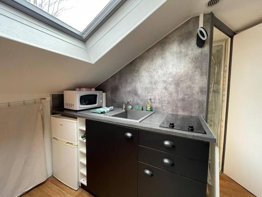 Le Cinq Sens, Studio Proche De La Gare Apartment Pontoise Ngoại thất bức ảnh