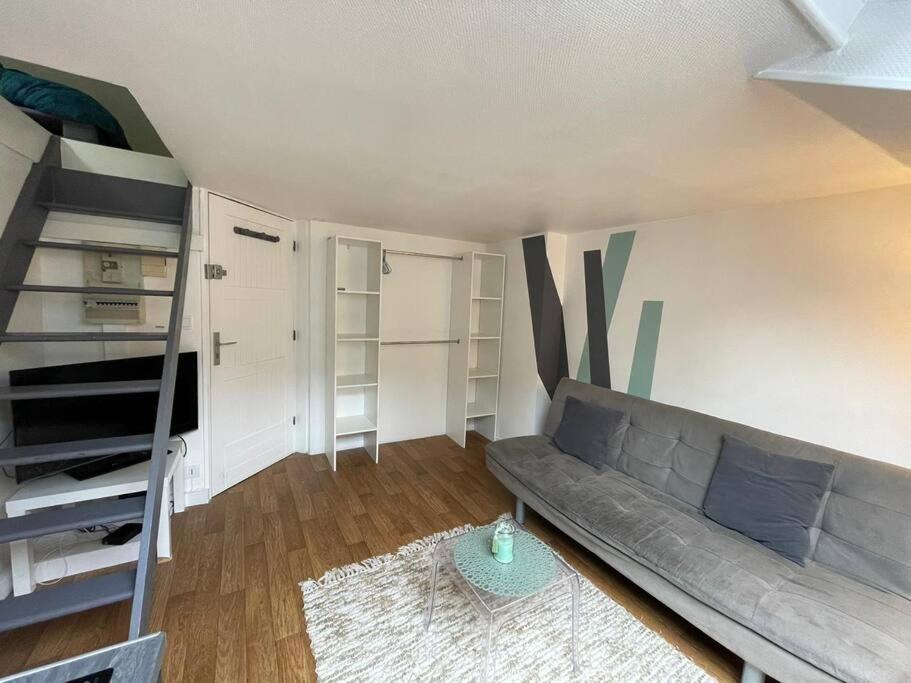 Le Cinq Sens, Studio Proche De La Gare Apartment Pontoise Ngoại thất bức ảnh