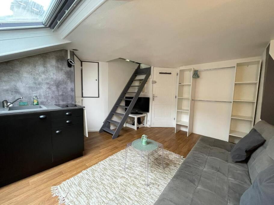 Le Cinq Sens, Studio Proche De La Gare Apartment Pontoise Ngoại thất bức ảnh